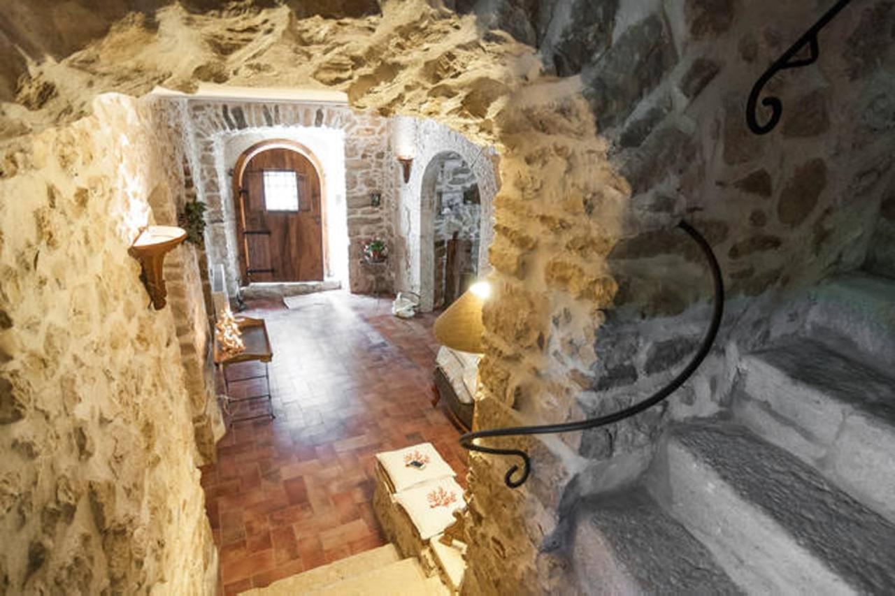 B&B Milleunapietra Romantic Guest House Ausonia Eksteriør bilde