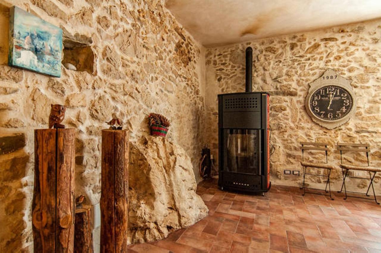 B&B Milleunapietra Romantic Guest House Ausonia Eksteriør bilde